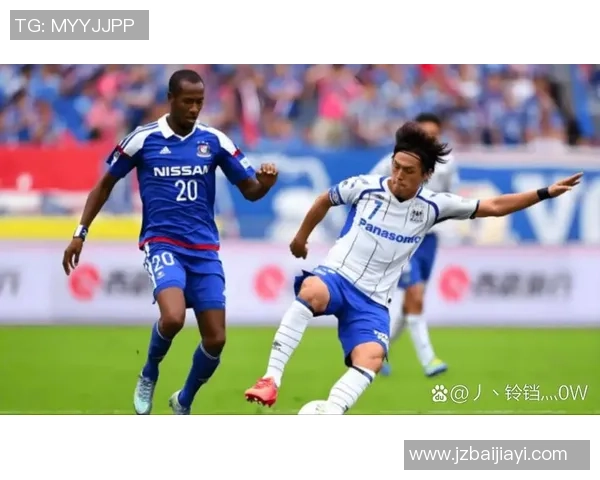 退役足球明星重返绿茵场激情对决昔日队友展现传奇风采