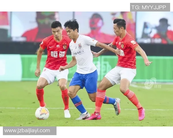 南京篮球队以57分领跑精英赛积分榜展现强大实力和团队合作精神